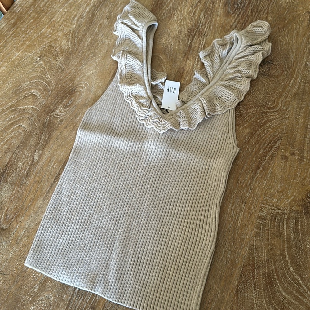 ☀️Perfect Summer Ruffled Knit Top 🌟